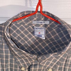 OLD NAVY BRAND SIZE M VINTAGE FIT